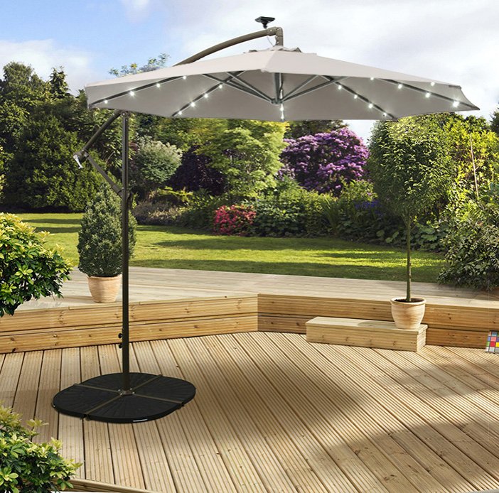 Overhang Solar LED Parasol – 2.7m Beige